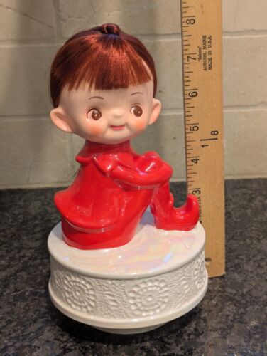 Vintage Japanische Kawaii Blunt Bangs Pixie Elfe Kitsch Figur RAR Spieluhr - Bild 12 von 12