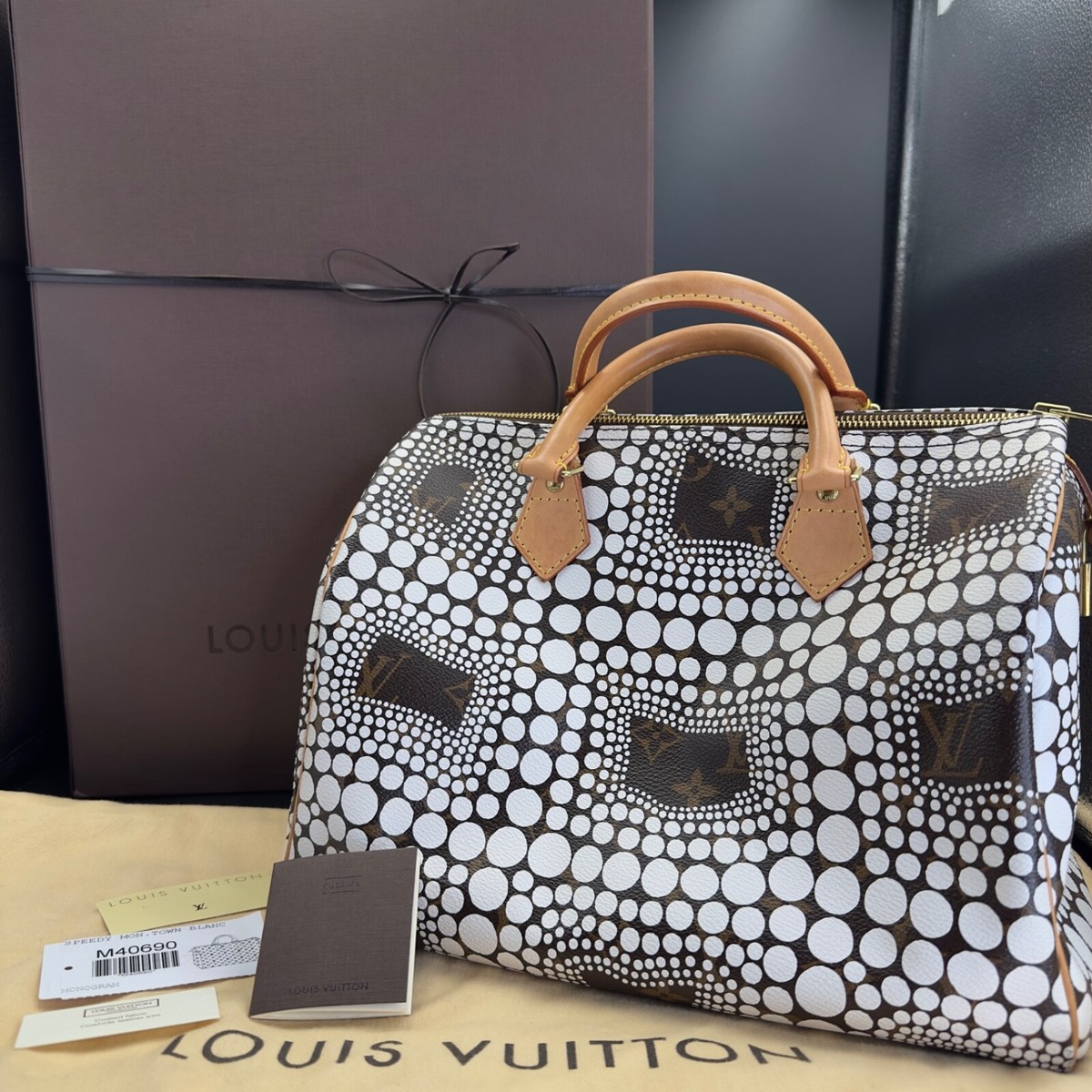 ルイヴィトンspeedy30 Louis Vuitton Speedy Handbag 30 Yayoi Kusama Limited Edition