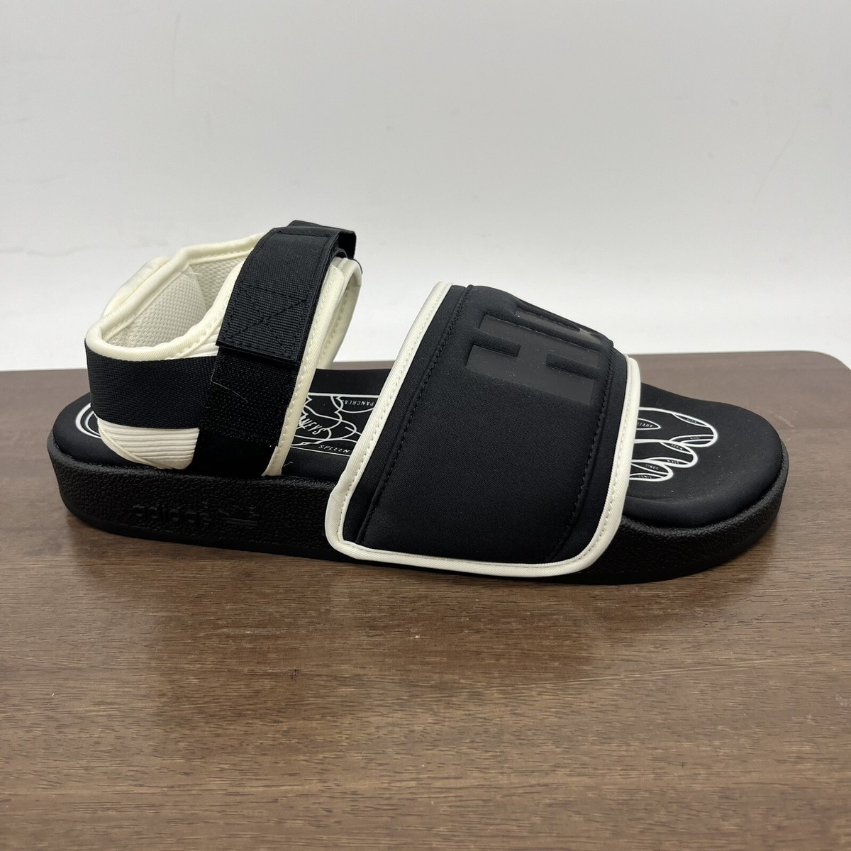 gz1892 adidas pharrell williams