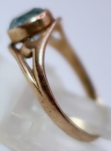 Vintage Designer Childs 10k Yellow Gold Blue Zircon Size 2 Band Ring .85 Gram - Picture 4 of 7