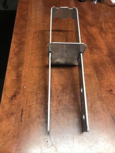 1x New Simpson Strong-Tie CB46 7 ga. Galvanized Steel Column Base Kit Strong Tie