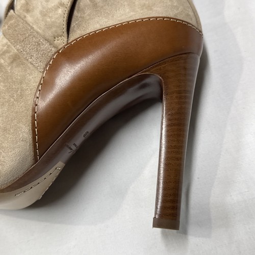Ralph Lauren’s signature palette & luxurious leathers:calf suede made in Italy. - Picture 12 of 24