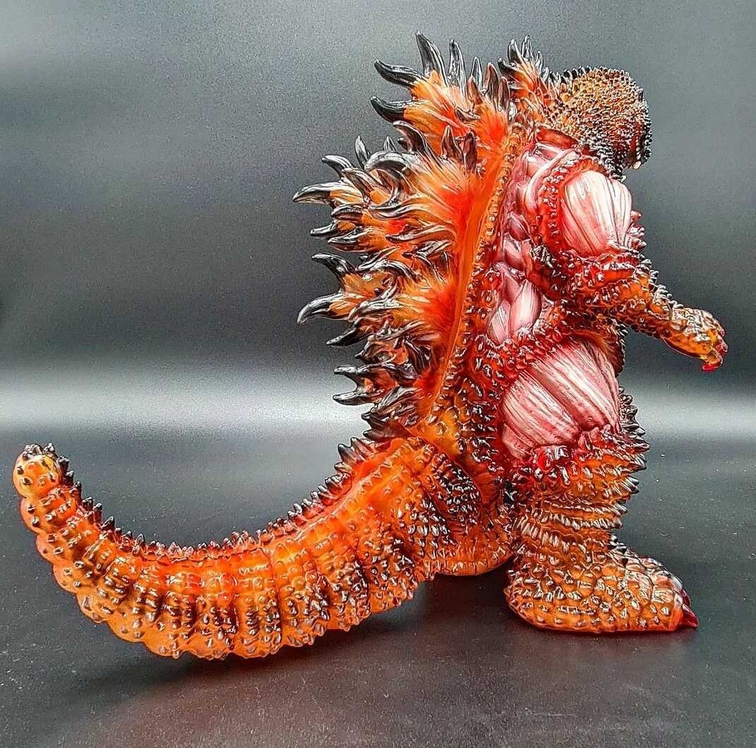 ソプラノ様　ジニレットプリン　Hollow AKAMETENSHI ZombieLah 4th Burning Inferno Desugoji Godzilla Figure