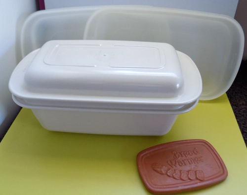 Tupperware Lot Ultra 21 Loaf 2 Qt Pan w 3/4 Qt Cover, 2 Seals Microwave/Oven ++