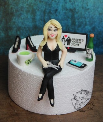 Personalisierte handgefertigte Frau oder Mann & 5 kleine Attribute Fondant Tortenaufleger