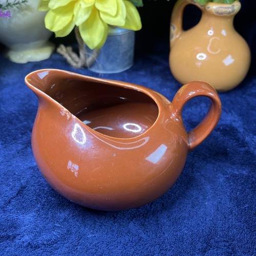 Coupe Shaped Vintage Cream Pitcher Creamer Pottery Brown Retro Art Deco Style - Picture 4 of 11