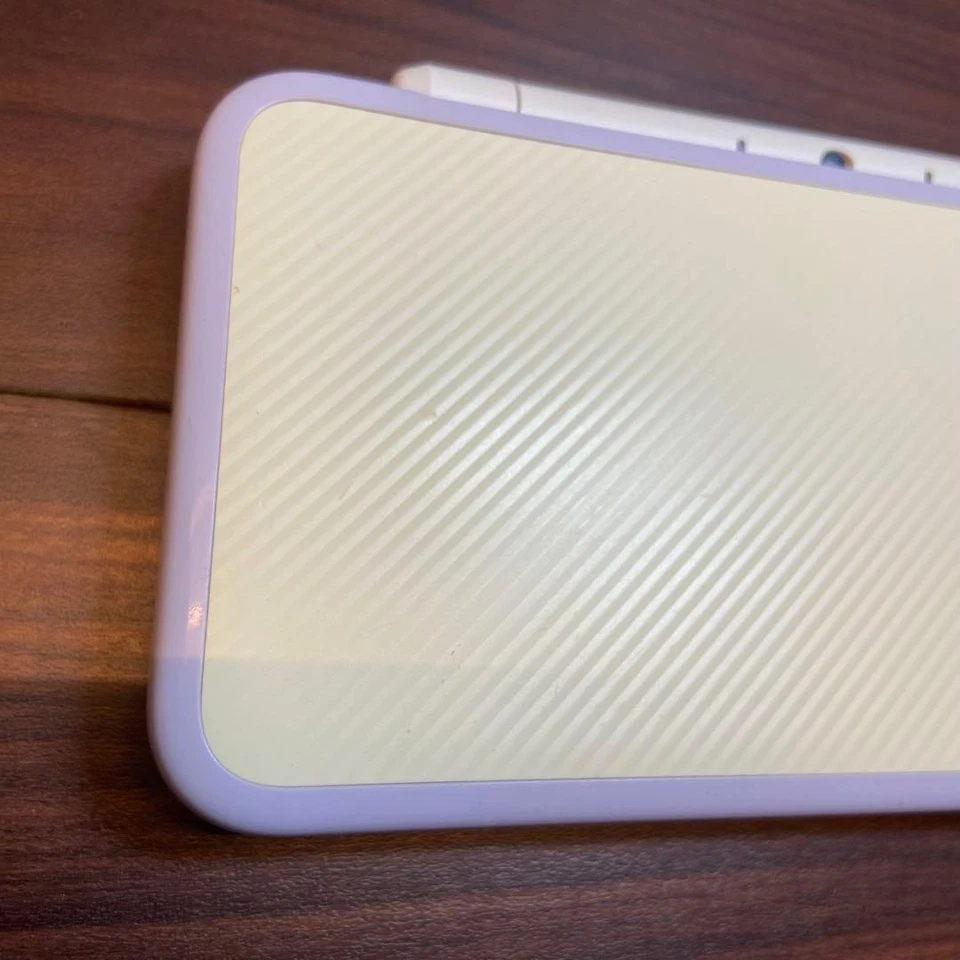 Nuevo 2DS LL Cuerpo Blanco x Lavanda 4680 De Japón Foto 4 de 4