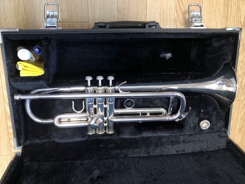 Trumpet YTR-4335G YAMAHA Silver Mouthpiece Set