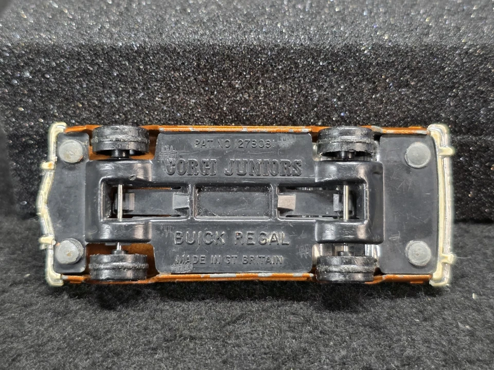 Estantería Corgi Juniors Kojak Buick Foto 4 de 4