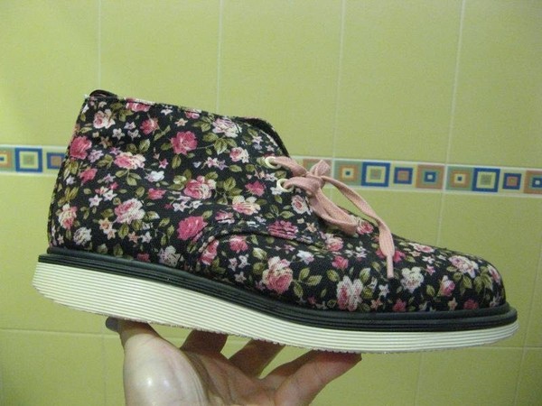 Women Dr. Martens Boots Multicolor 41