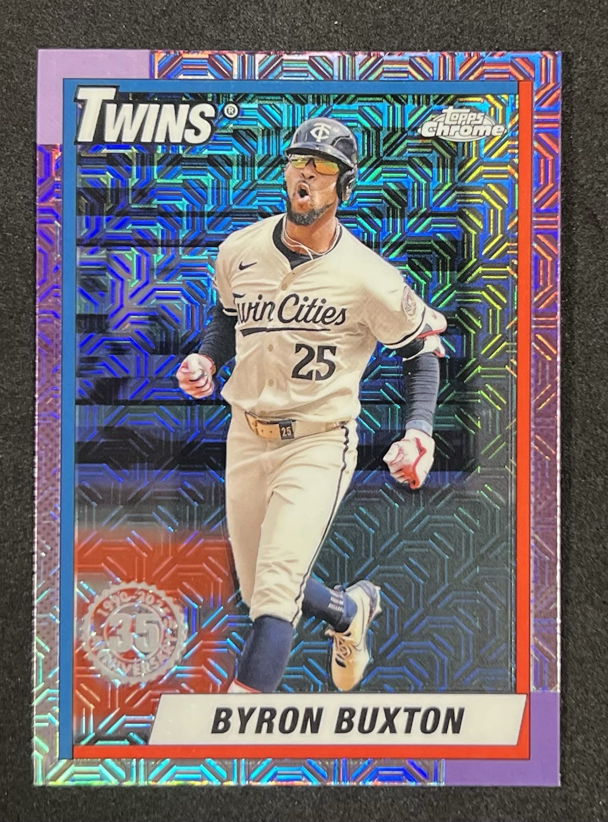 2025 Topps Series 1 Byron Buxton Mojo Refractor T90C-74 Twins
