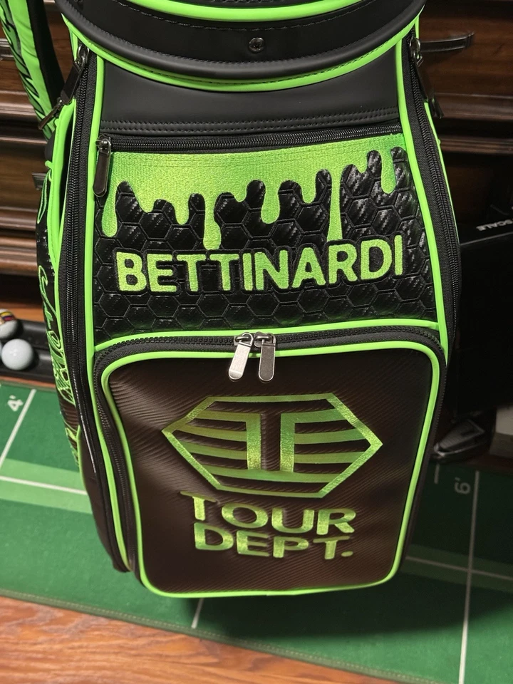 Bettinardi Tour Dept. Bolsa de golf Lucky Stinger Staff The Hive Foto 4 de 4
