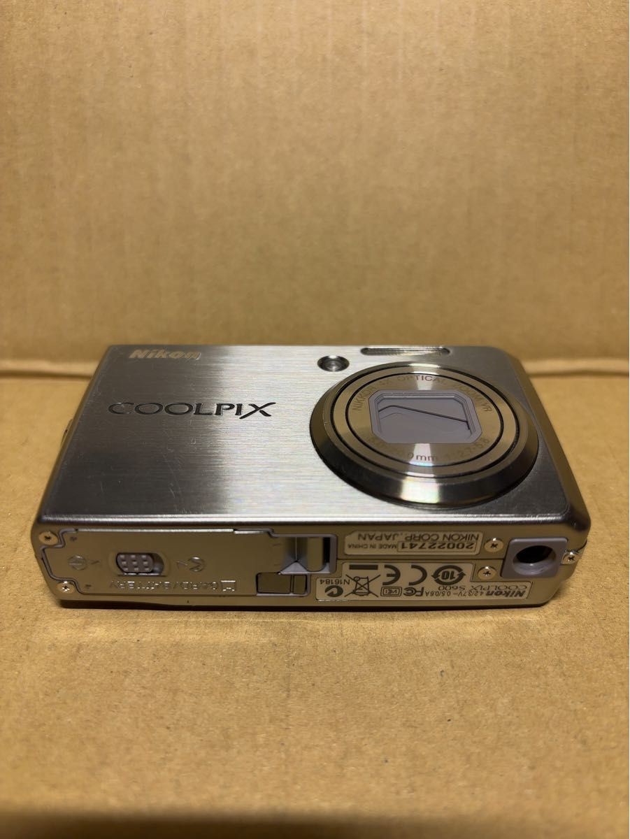 Nikon COOLPIX S600 compact digital camera Excellent condition From