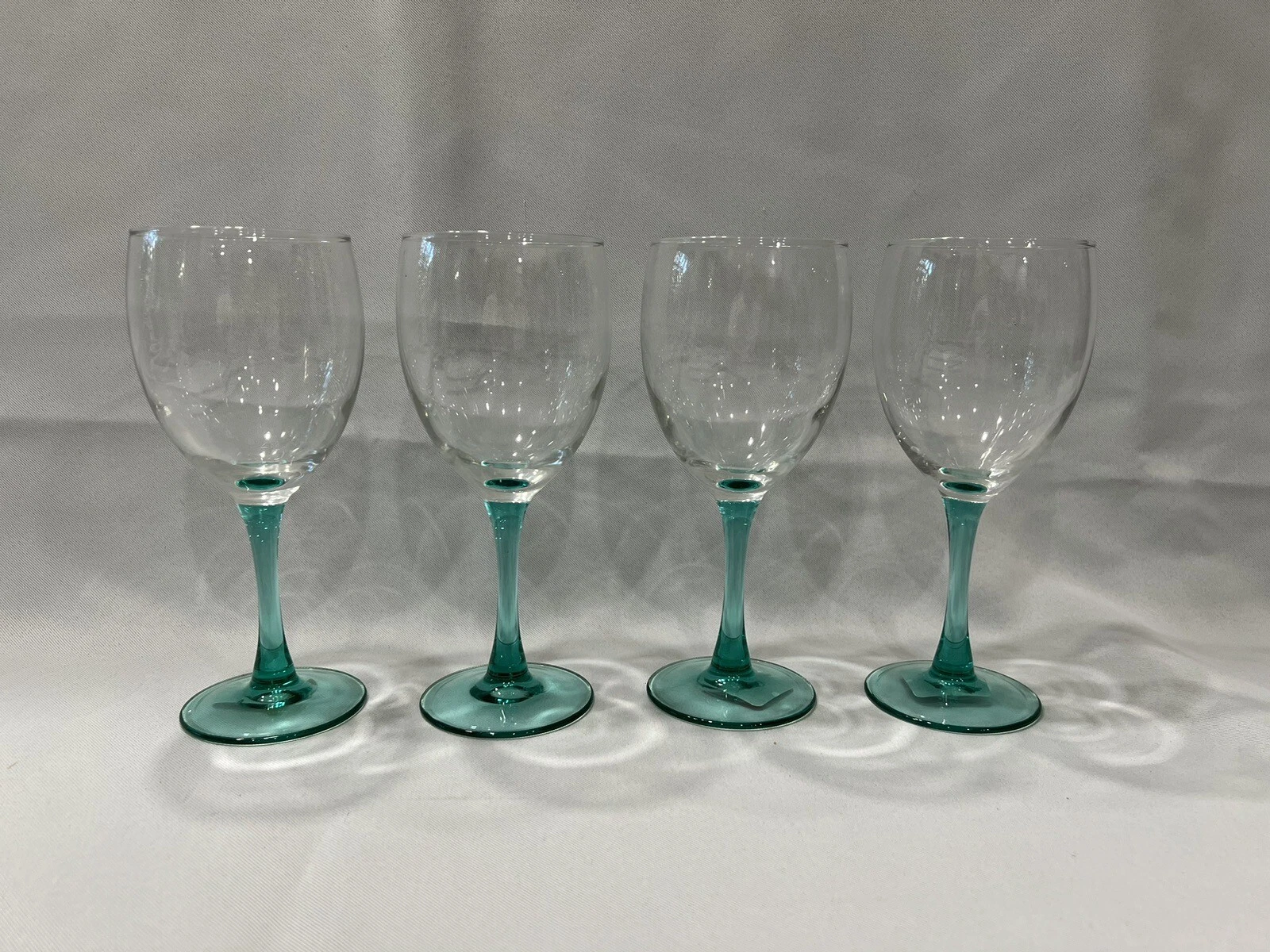 4pc Vintage Luminarc Aqua Green Stem Wine Glasses  7.25”  A2085