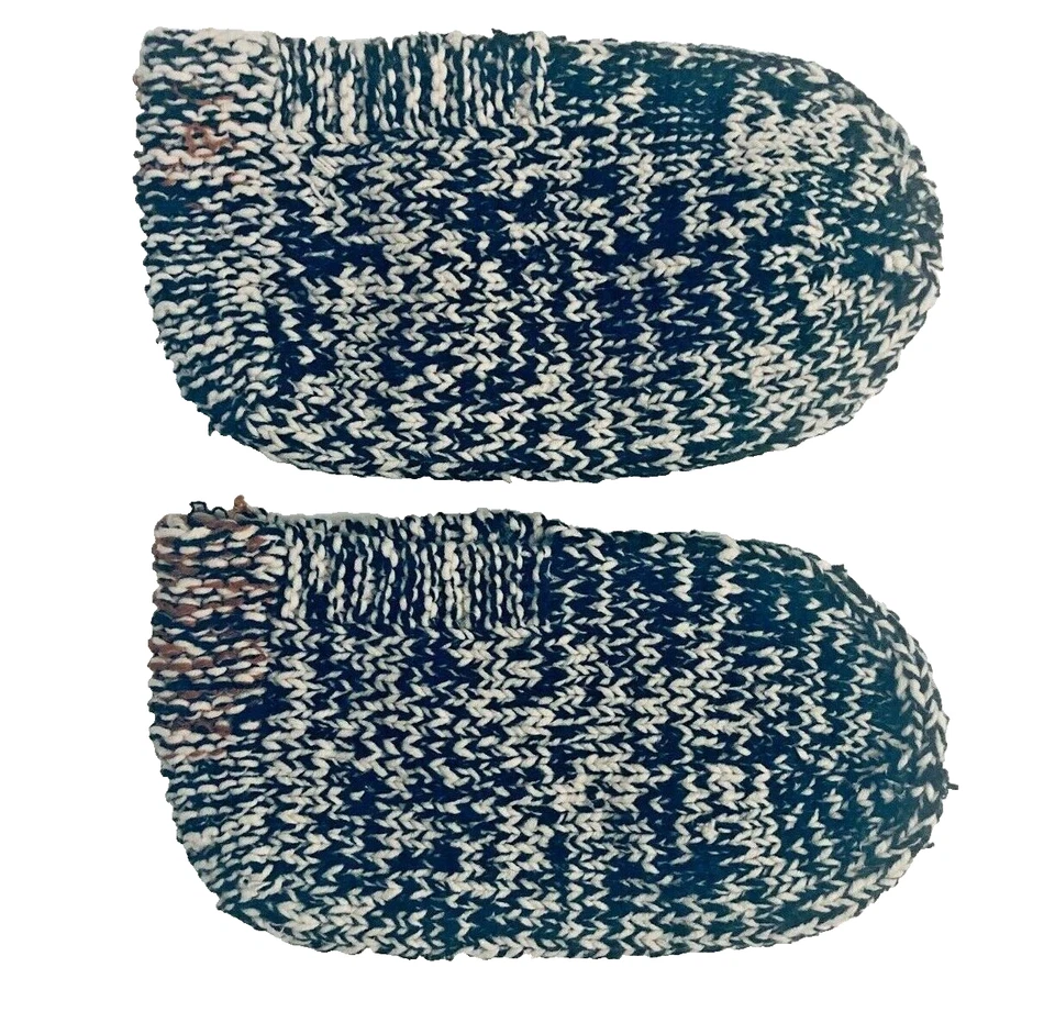 D2 HECHOS A MANO Verde Marfil Tejido Lana Hilo Hogar Calcetines Talla 6-8 Foto 2 de 3