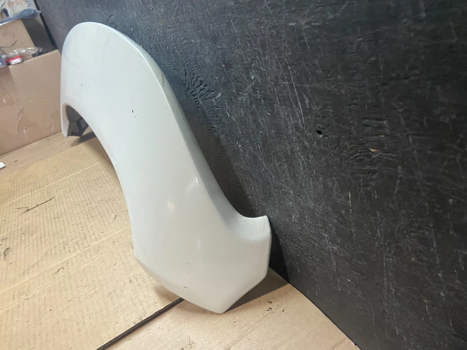 1999 to 2003 Lexus RX300 Rear Spoiler Gate Hatch Wing OEM i3208 DG1 - Image 2 of 4