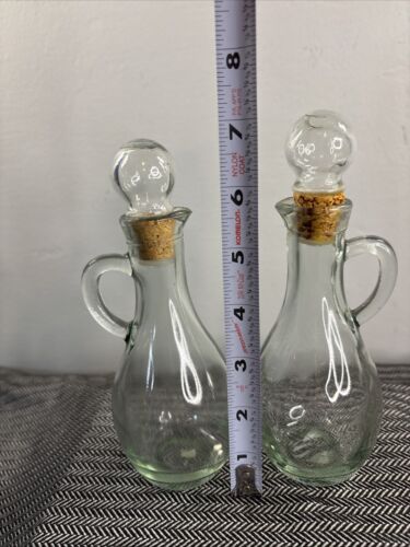 Vintage Clear Glass Set/2 Cruets w/Glass Stoppers 7 in' Tall - Picture 3 of 7
