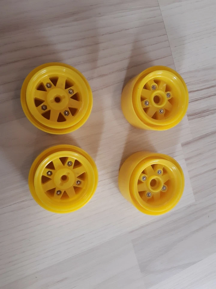 AJ´s wheels RC10 / Fox - rears and wide fronts - Bild 2 von 3