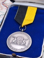 The Minister-President of the State of Baden-W&uuml;rttemberg awards 800 silver...