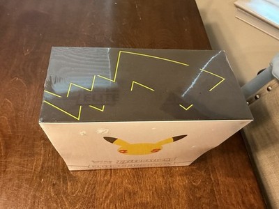 Pokémon TCG: 25th Anniversary Celebrations Elite Trainer Box (2021