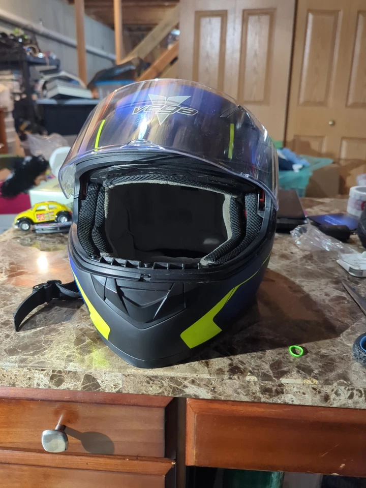 Casco de motocicleta Vega púrpura/verde grande Foto 3 de 4