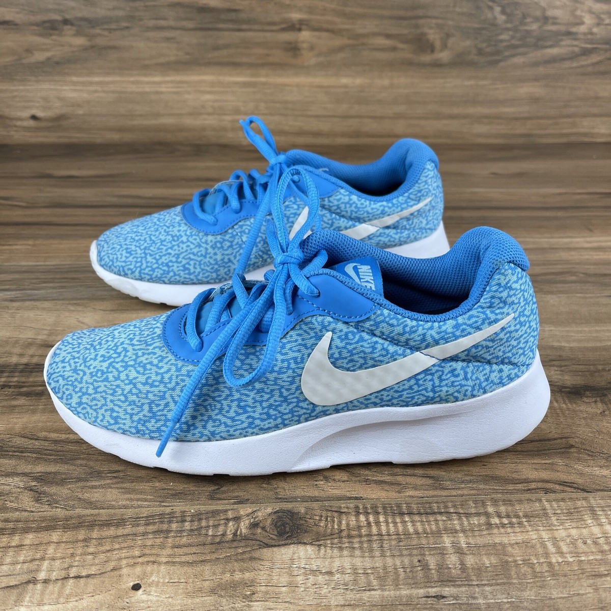 blue nike tanjun womens