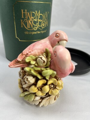 Valentine Romance Annual Harmony Kingdom Love Nest Lovebirds UK Made