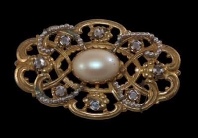 Fab! Vintage Miriam Haskell Signed Gilt Rhinestone Pin