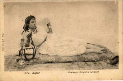 Old postcard AK ALGERIA Algiers Moorish smoking the hookah (735872)