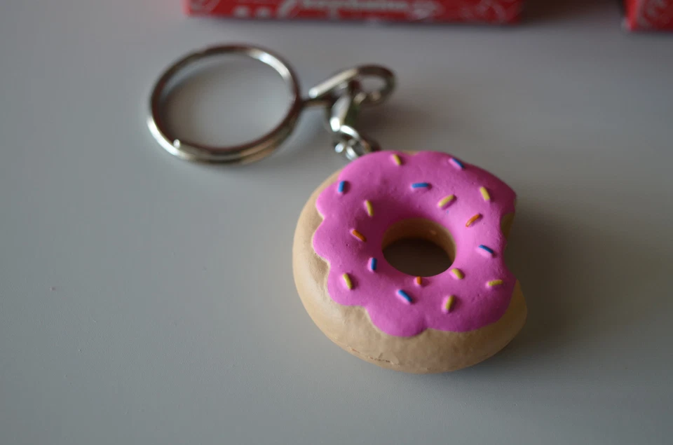 (2 Pack) The Simpsons: 25th Anniversary - Keychains - Donut & Squishee --NEW - Image 3 of 4
