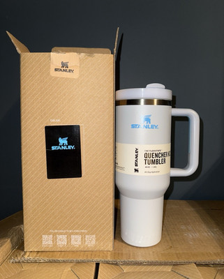 Stanley Quencher H2.0 Flowstate 40 oz White Tumbler Insulated Handle Lid