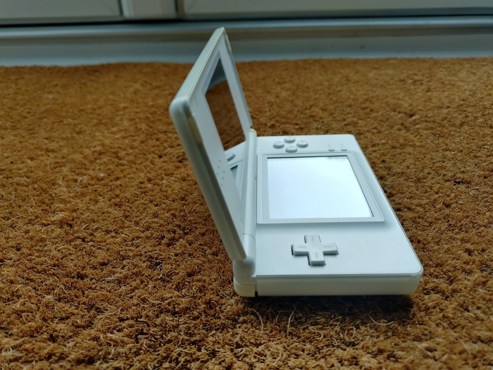 Nintendo DS lite Arctic White ndsl | eBay UK