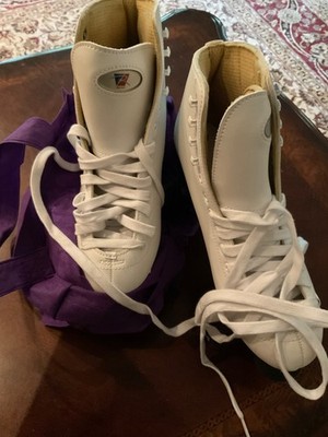 Riedell 111 White Outdoor Quad Roller Skates Sonar Wheels Women s Size 8