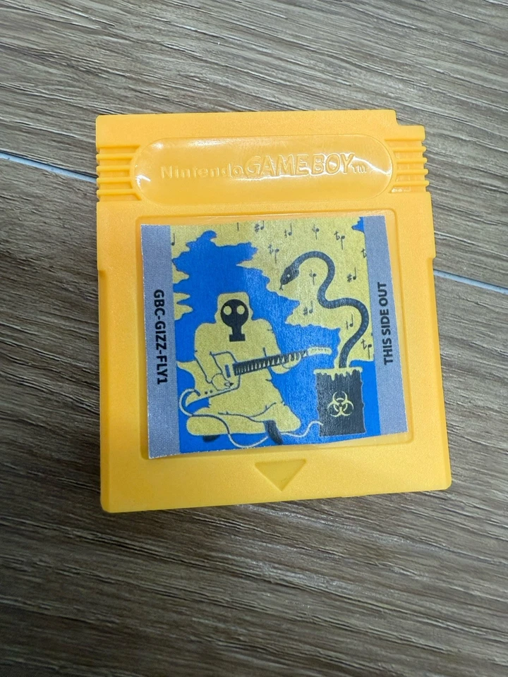 King Gizzard and the Lizard Wizard Flying Microtonal Banana GB Game  VERY RARE - Image 4 of 4