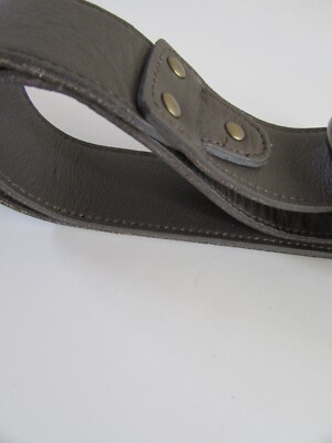 Eileen Fisher Gray Leather Loop Belt Sz S | eBay display picture 1