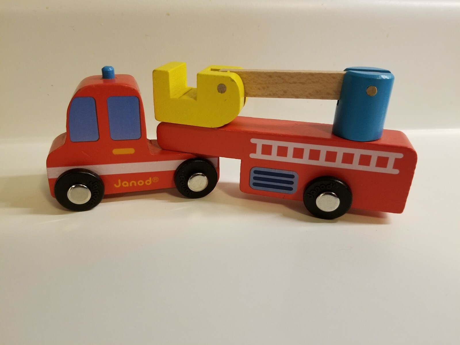 janod fire truck