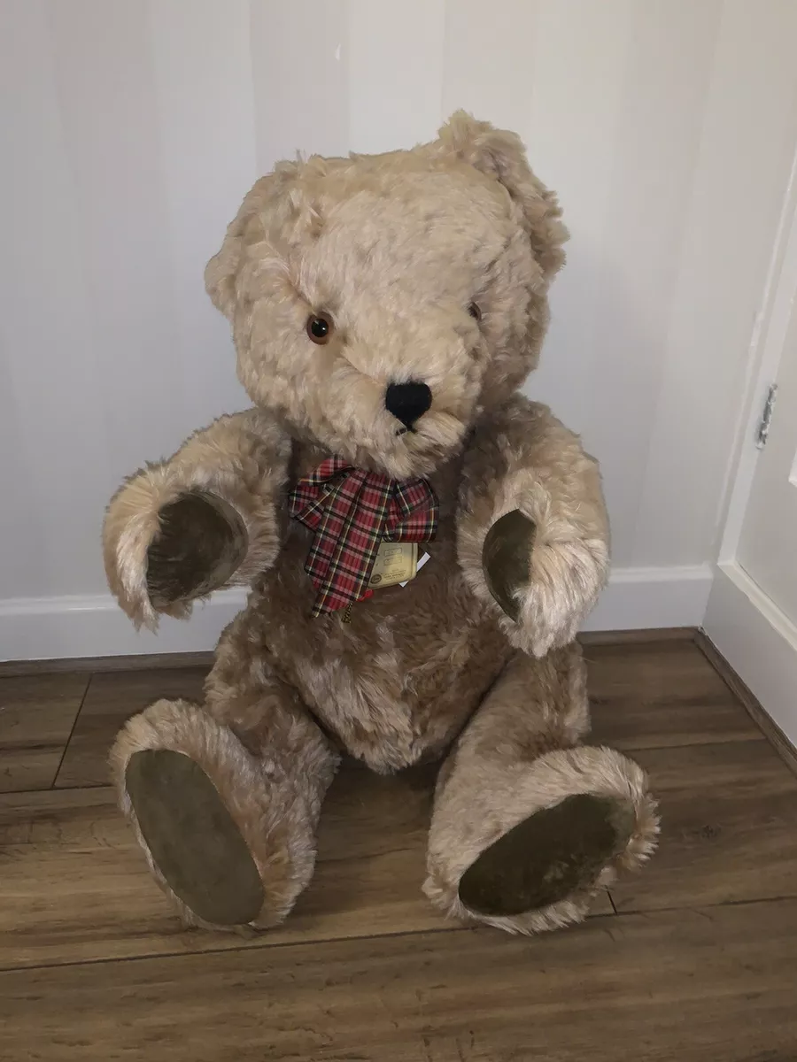 Big teddy best sale bear under 500