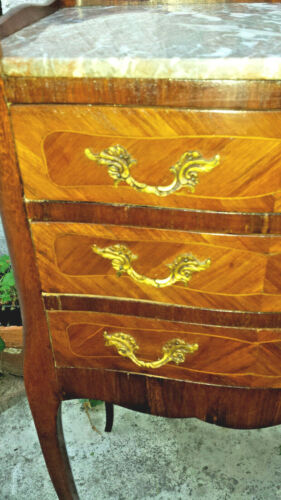 French nightstand inlayed Serpentine Rosewood .Marble Top, With Bronze Mounts. - Picture 4 of 11