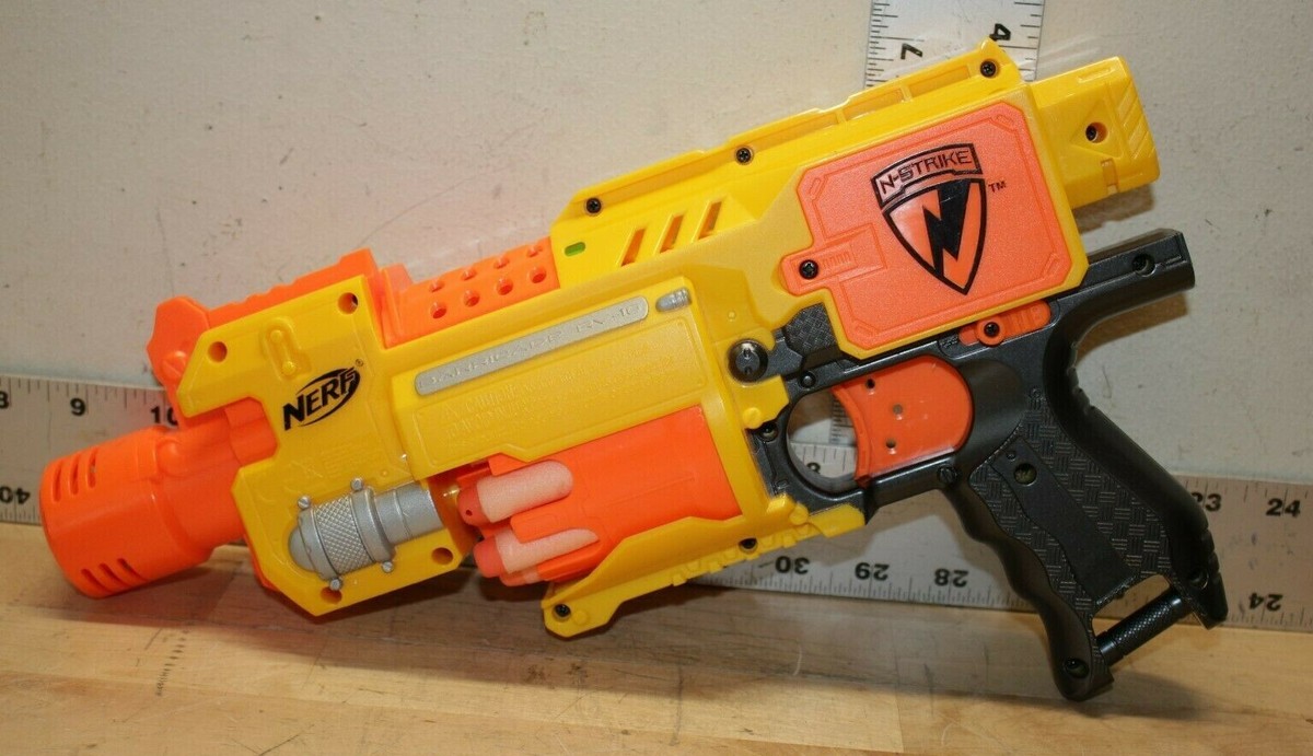 Hasbro 2009 Nerf n Strike Barricade RV-10 Dart Gun with Ammo