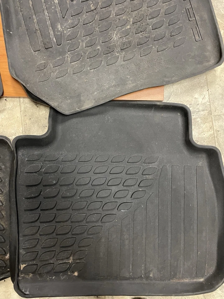 Toyota Camry 2018-2023 - alfombrillas para todo tipo de clima - pieza OEM # PT908-03180 Foto 4 de 4