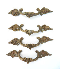4 ANCIENS BRONZES d'AMEUBLEMENT XIXème * POIGNÉES de COMMODE