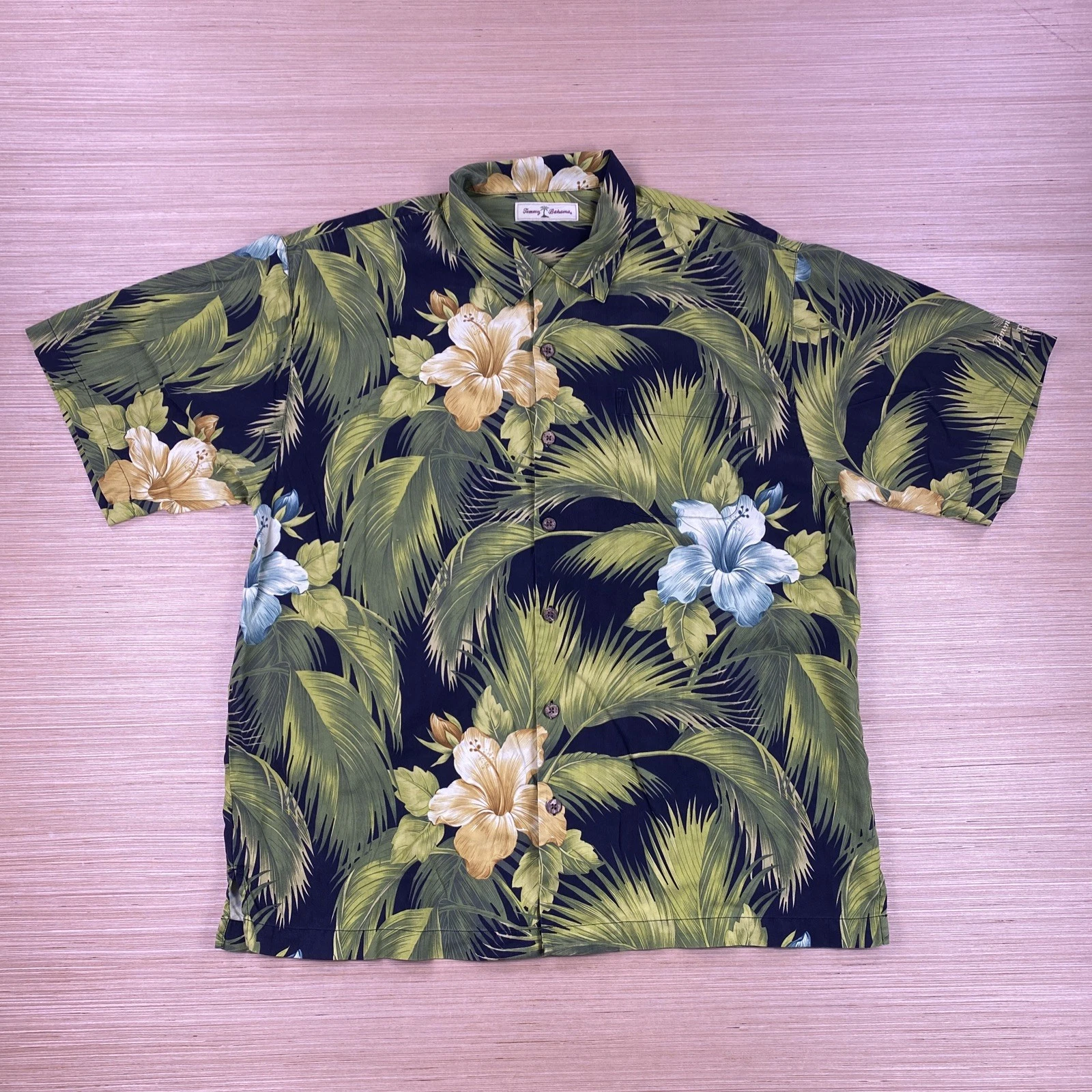 Tommy Bahama Hawaiian Shirt Mens XL Green Silk Aloha Resort Island Beach Floral