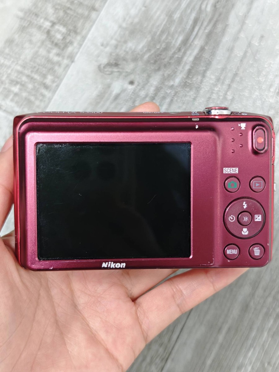 Nikon COOLPIX S3500 20.0MP RED 7x Digital Zoom 93% NEW English