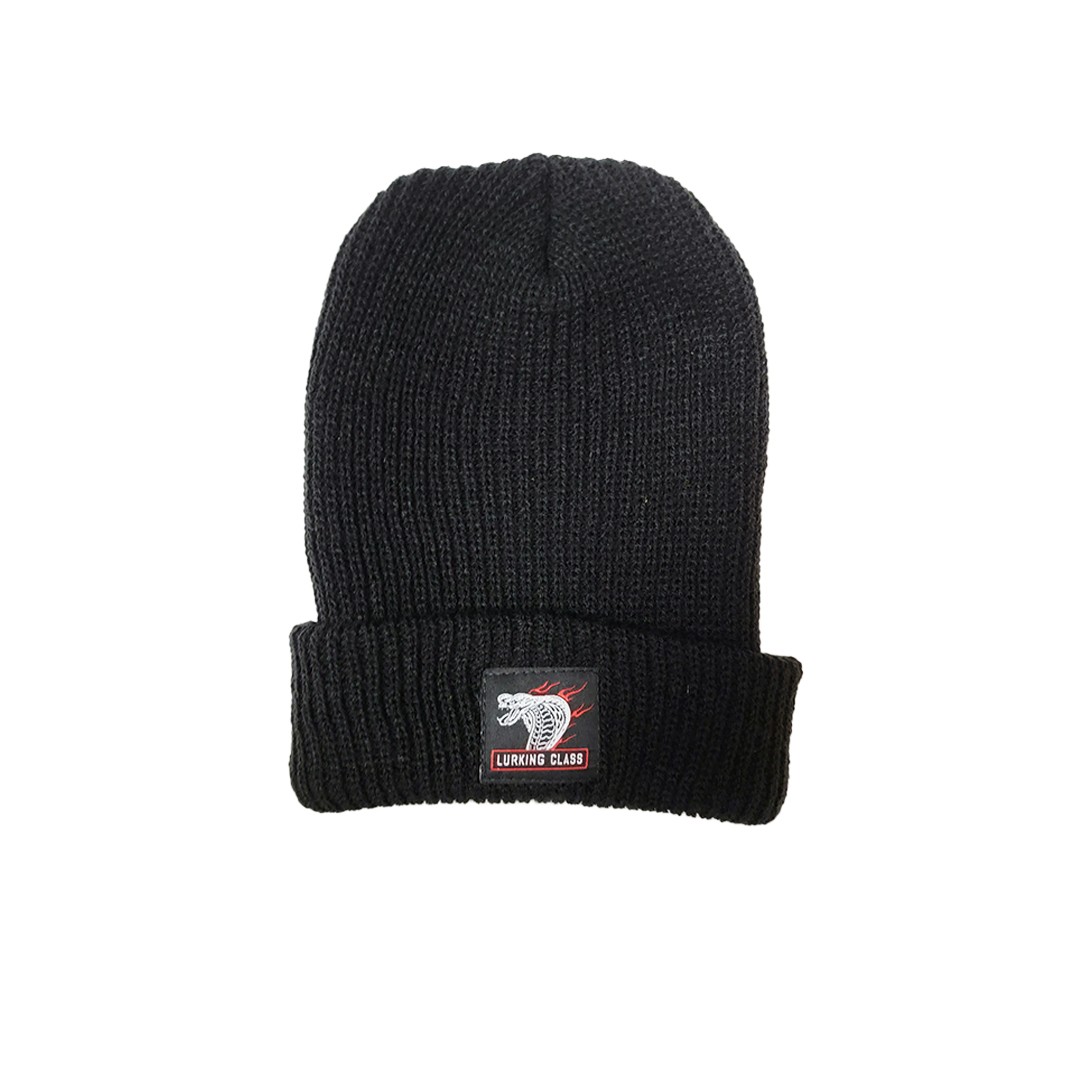 Притаившийся класс от Sketchy Tank Cobra Fire Beanie (черная) Вязаная шапочка с манжетами