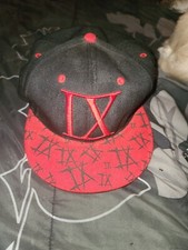 IX Baseball Cap BLACK AND RED