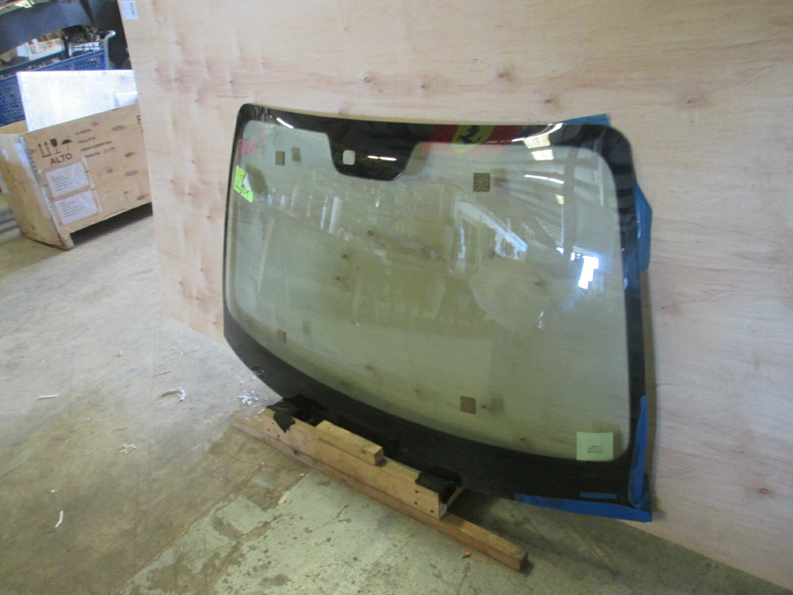 Bentley Arnage 4D Sedan 05- 2009 Front Windshield - NEW 