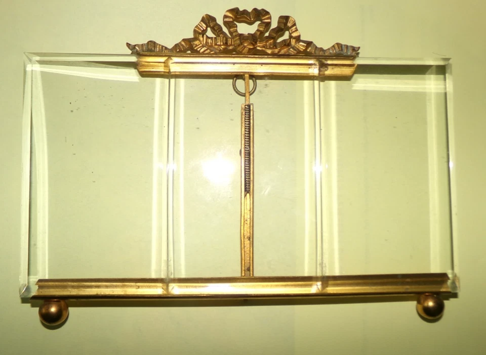 Ancien CADRE PHOTO 19ème Verre Biseauté et Laiton Nœud Louis XVI napoléon triple - Photo 1/4