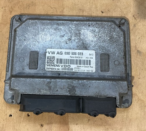 VW Polo original Motorsteuergerät ECU 03D906023