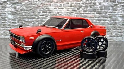 Kyosho Mini-Z Corps AWD + RWD Nissan Skyline 2000GT-R Red 60th Anniversary - Photo 1/4