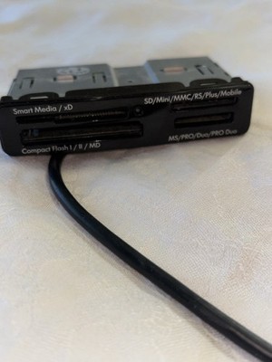 HP Multi Card Reader 504857-001 - Supports SD, Compact Flash, Smart Media, xD